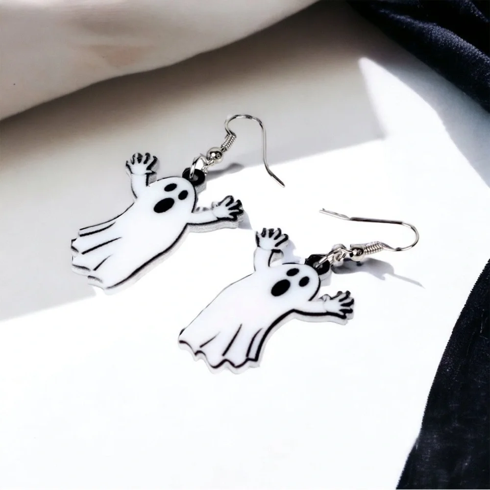 Ghost Dangle Earrings – Spooky & Cute Halloween Jewelry I NWT